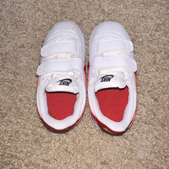 Size 7C toddler Nike sneakers - Picture 5 of 6